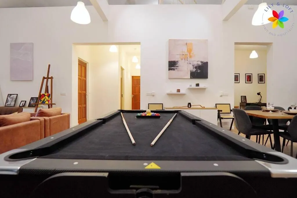 30P White House Retreat - Pool & Event Hall Kuala Lumpur Villa