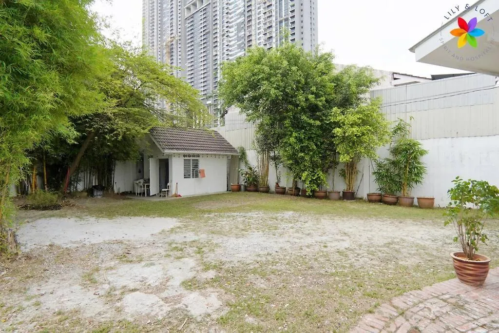 30P White House Retreat - Pool & Event Hall Kuala Lumpur Villa
