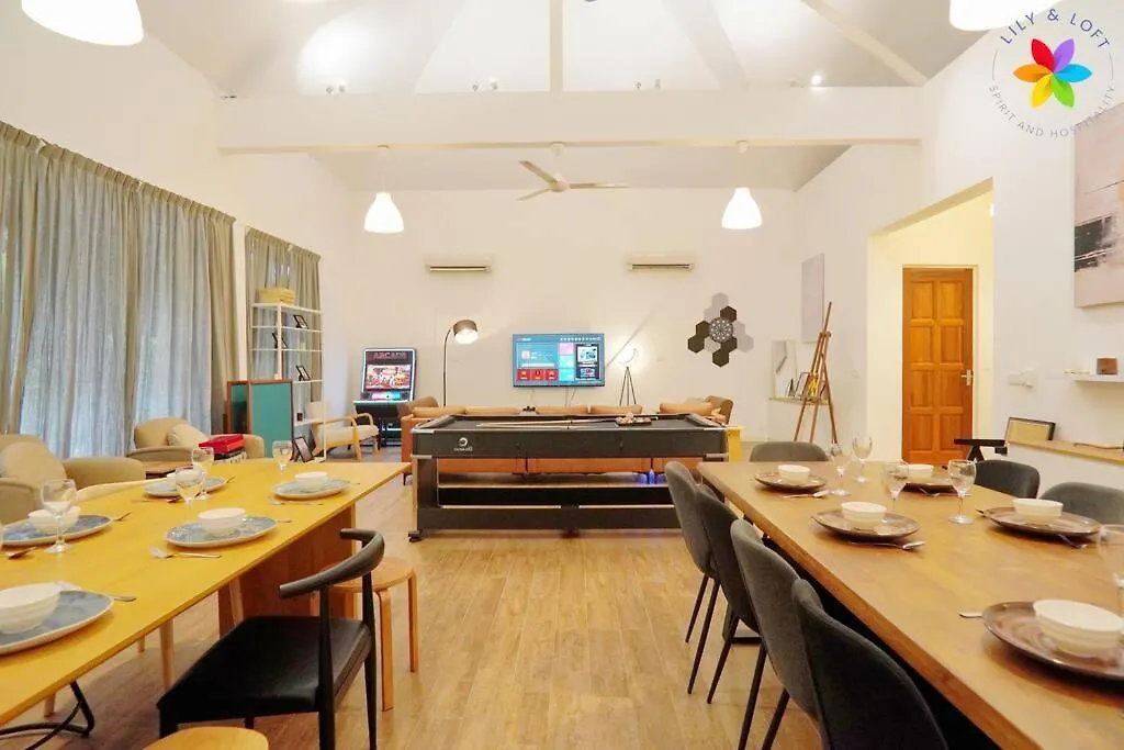 30P White House Retreat - Pool & Event Hall Kuala Lumpur Villa