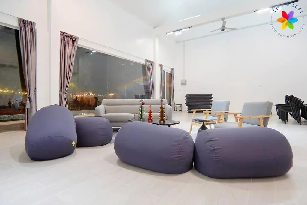 Villa 30P White House Retreat - Pool & Event Hall Kuala Lumpur